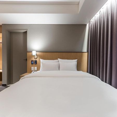 Gwangju Hound Hotel Кванджу Экстерьер фото