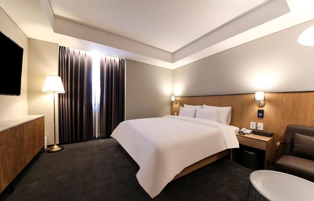 Gwangju Hound Hotel Кванджу Экстерьер фото