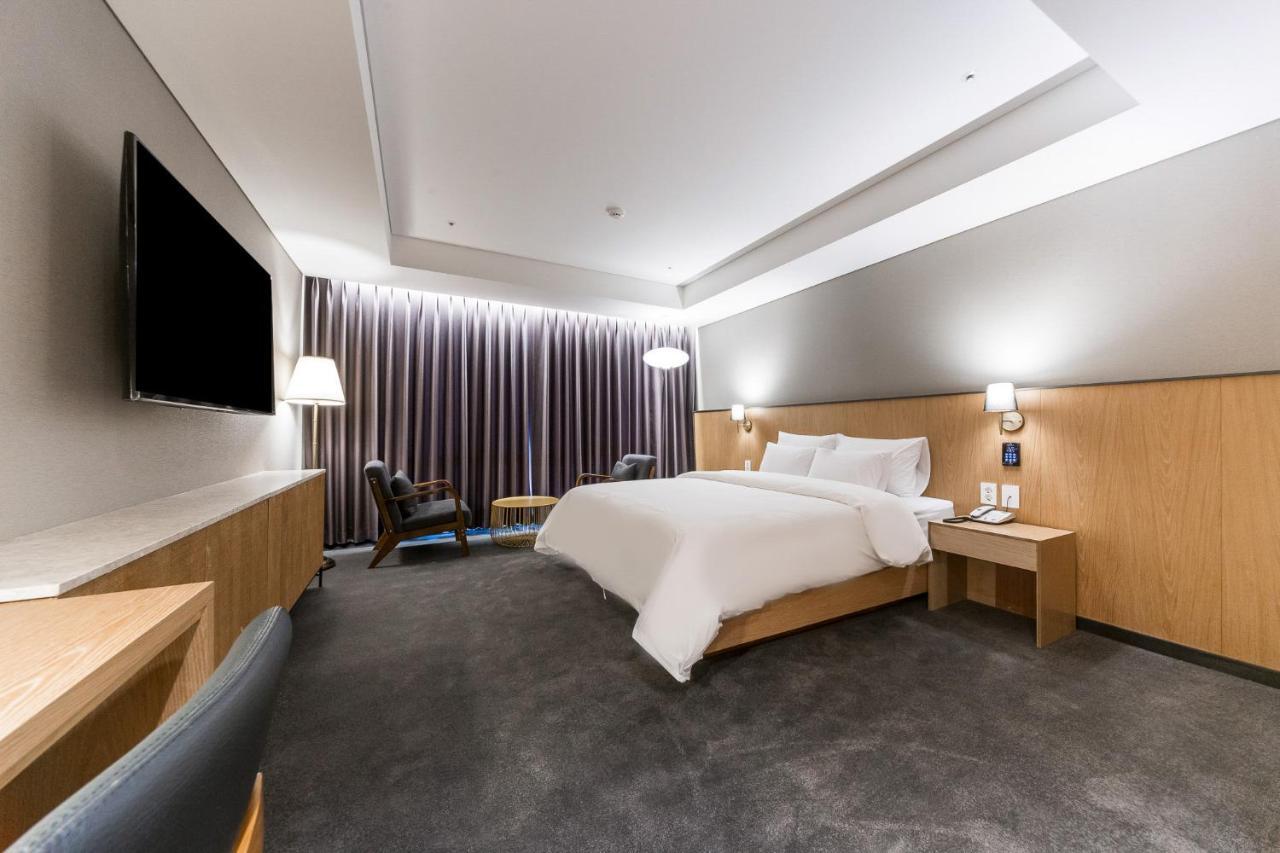 Gwangju Hound Hotel Кванджу Экстерьер фото
