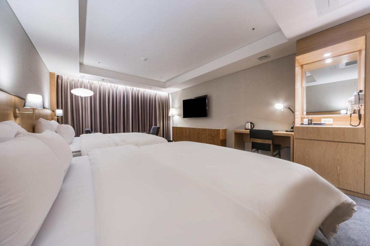 Gwangju Hound Hotel Кванджу Экстерьер фото