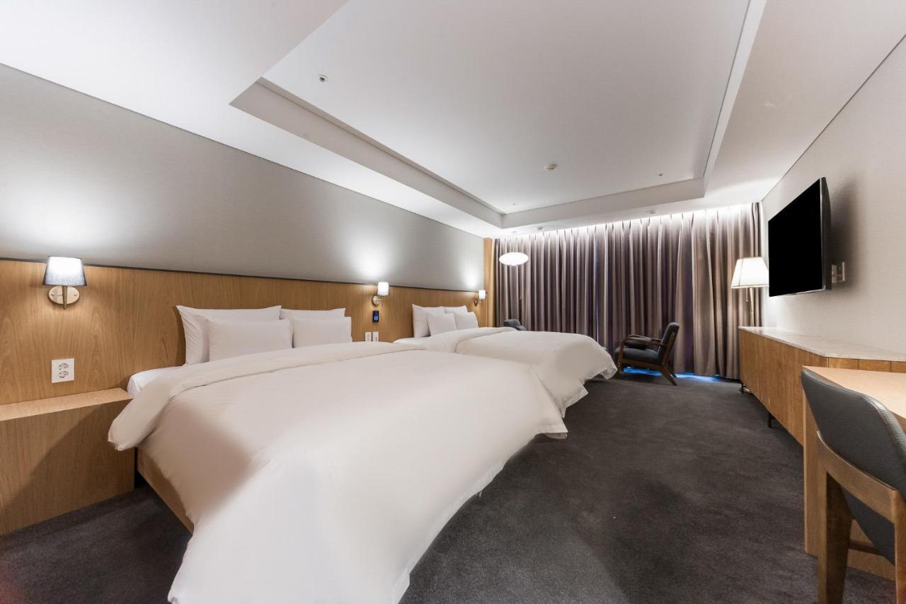 Gwangju Hound Hotel Кванджу Экстерьер фото