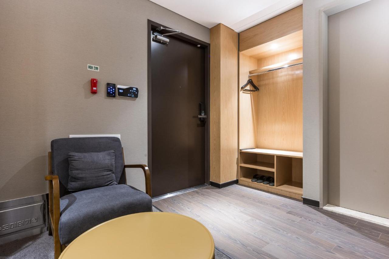 Gwangju Hound Hotel Кванджу Экстерьер фото