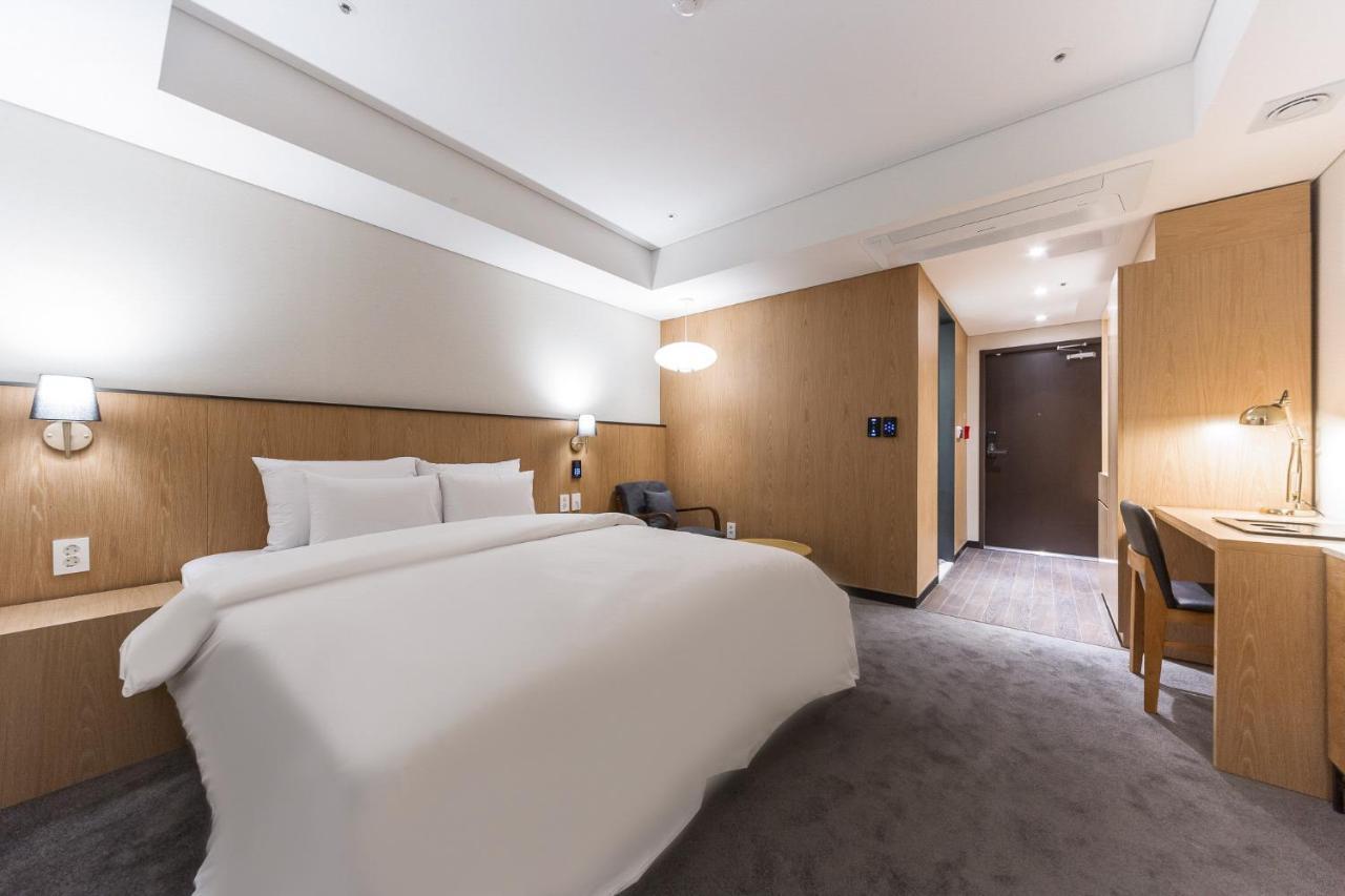 Gwangju Hound Hotel Кванджу Экстерьер фото