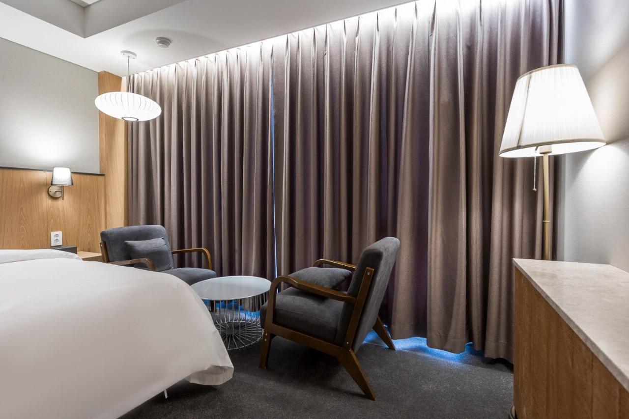 Gwangju Hound Hotel Кванджу Экстерьер фото