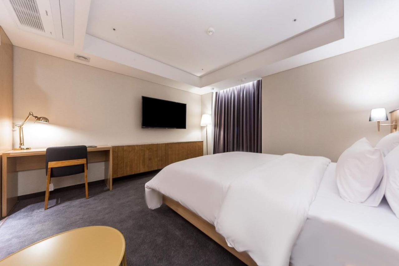 Gwangju Hound Hotel Кванджу Экстерьер фото