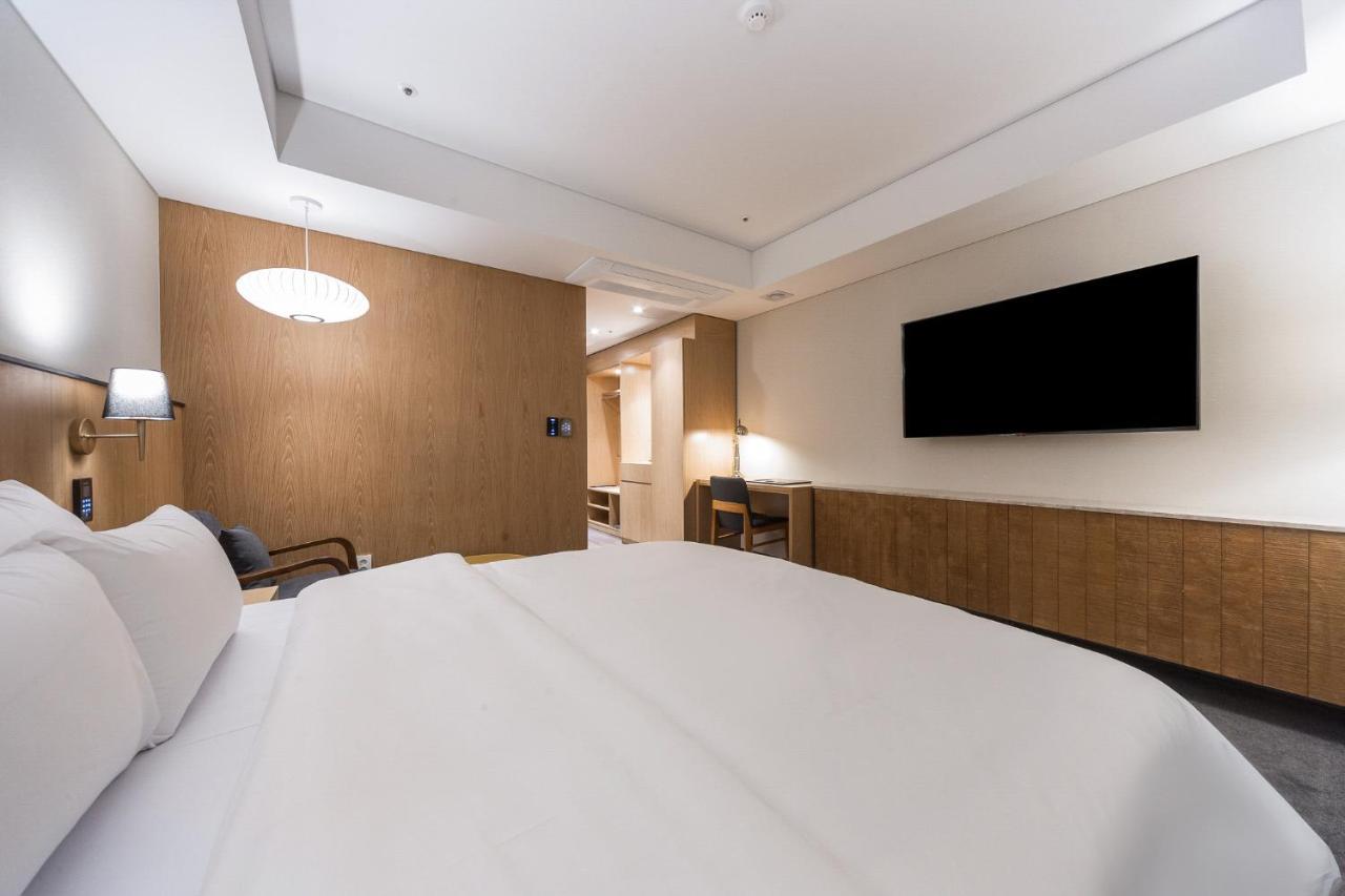 Gwangju Hound Hotel Кванджу Экстерьер фото