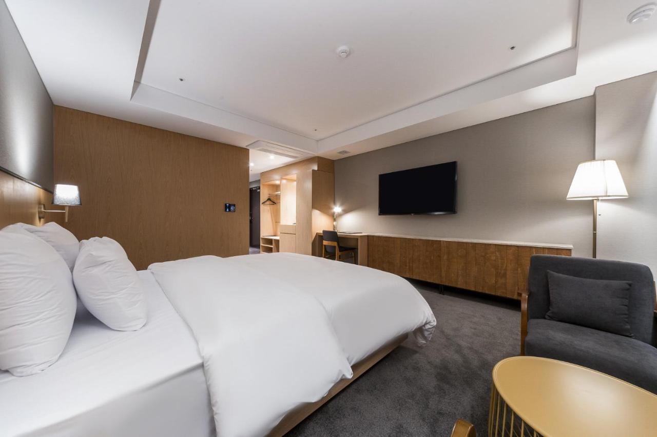 Gwangju Hound Hotel Кванджу Экстерьер фото